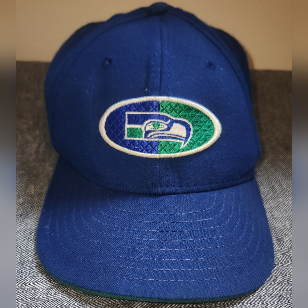 Vintage Royal Blue Original Logo Seattle Seahawks Snapback Hat
